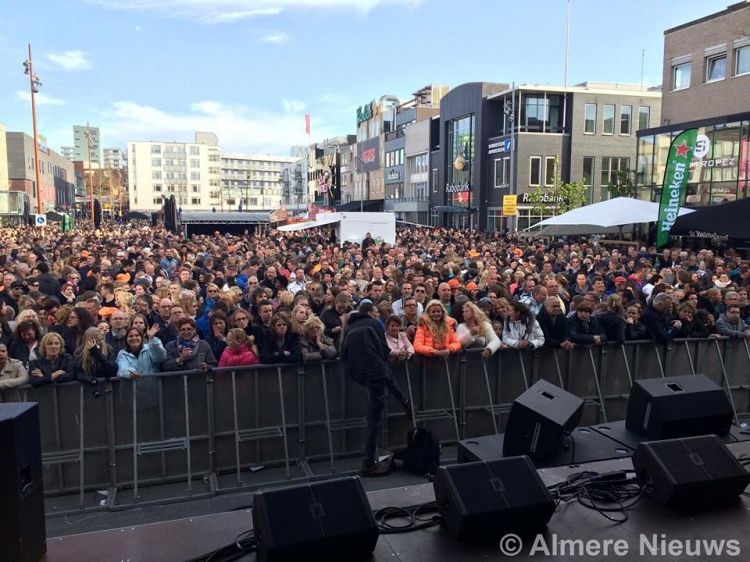 Koningsdag in Almere Centrum